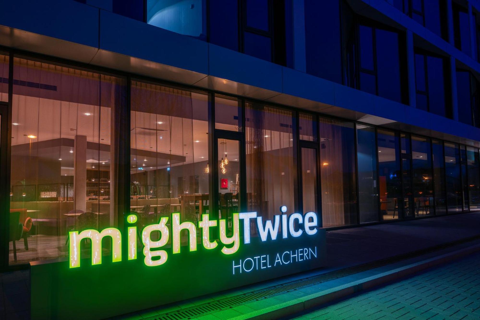 Mightytwice Hotel Achern Exterior photo